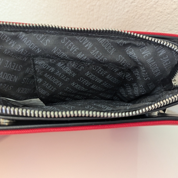 Steve Madden Red Zip Around Organizer Wallet Hand Purse Pocketbook Silver HW - Picture 6 of 7